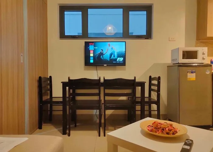 Shore 1bedroom With Balcony شقة *